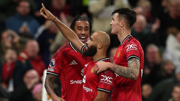 Manchester United Semakin Memanas